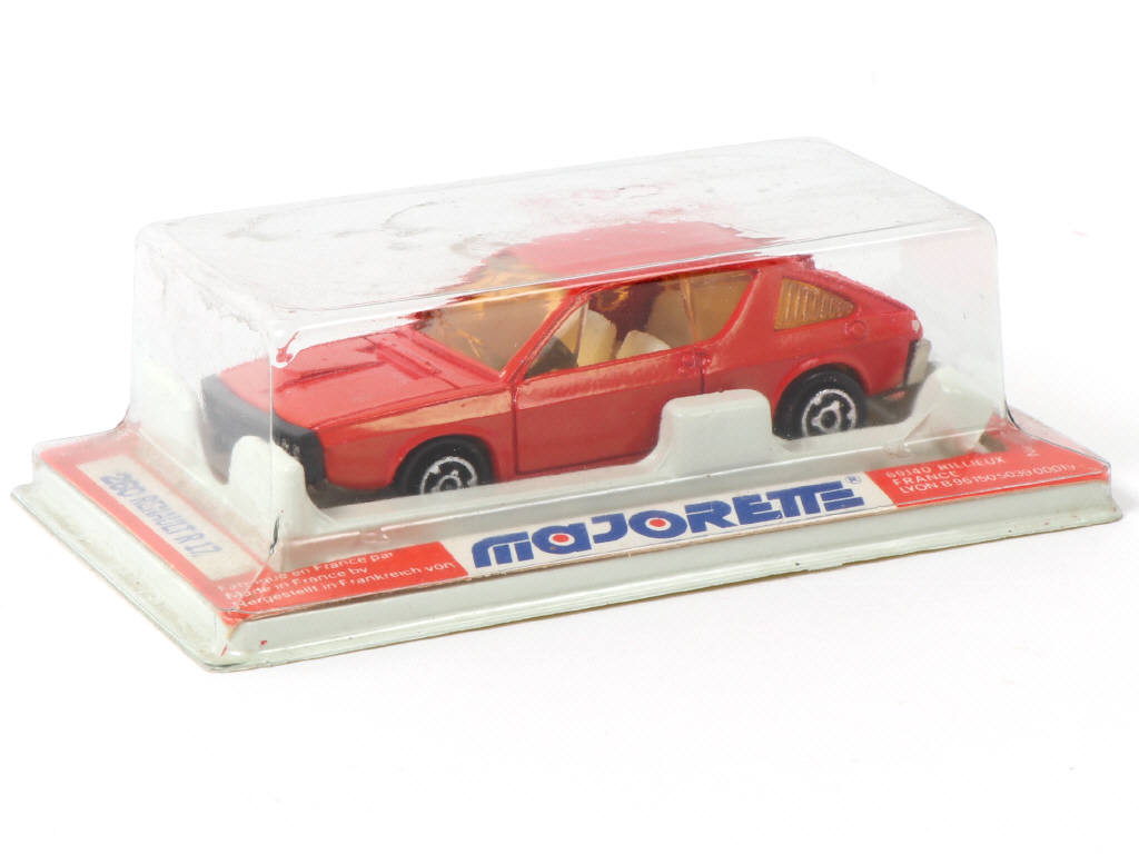 Lot 142 - MAJORETTE (FRANCE) (1)