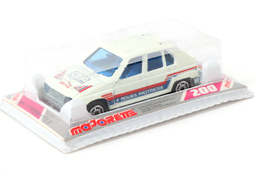 Lot 23 - MAJORETTE (FRANCE) (1)