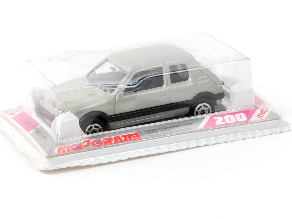 Lot 172 - MAJORETTE (FRANCE) (1)