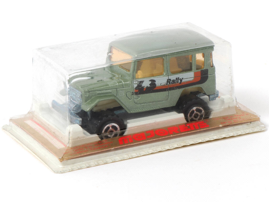 Lot 157 - MAJORETTE (FRANCE) (1)