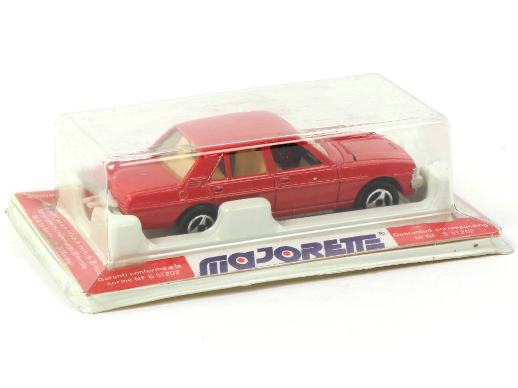 Lot 103 - MAJORETTE (FRANCE) (1)