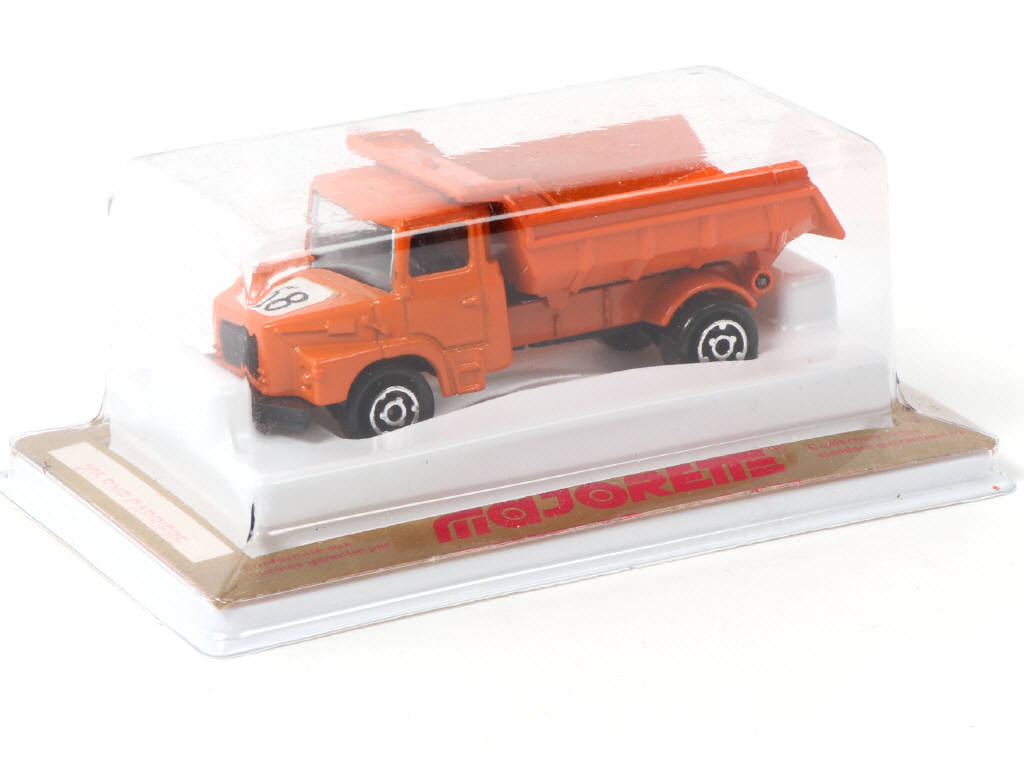 Lot 40 - MAJORETTE (FRANCE) (1)