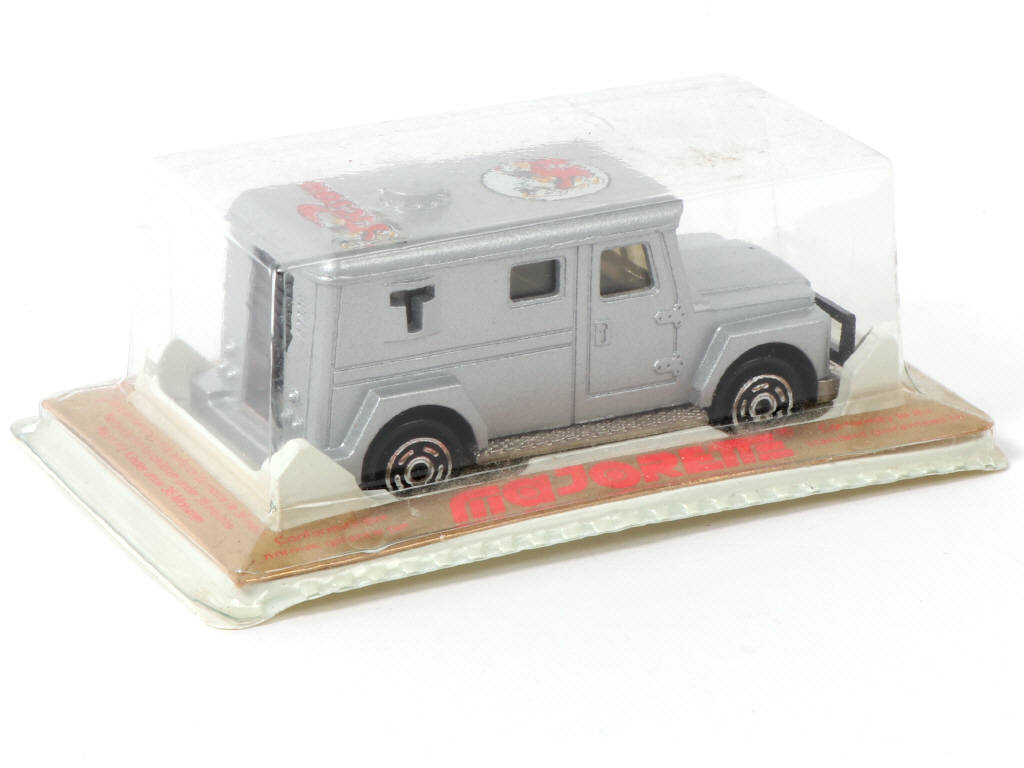 Lot 36 - MAJORETTE (FRANCE) (1)