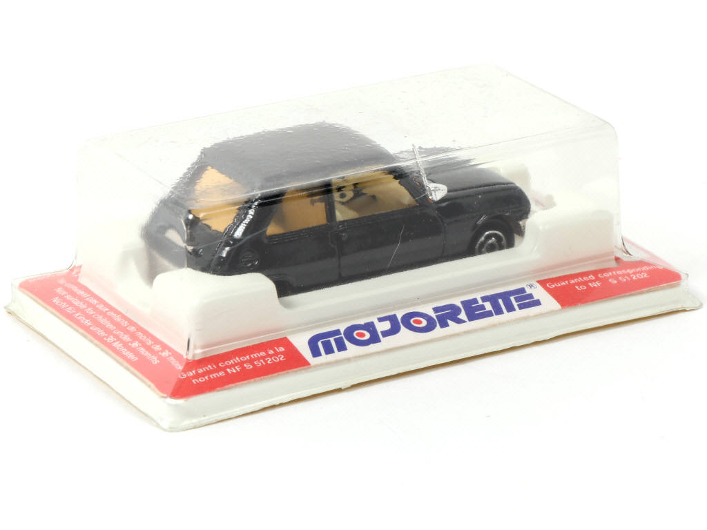 Lot 139 - MAJORETTE (FRANCE) (1)