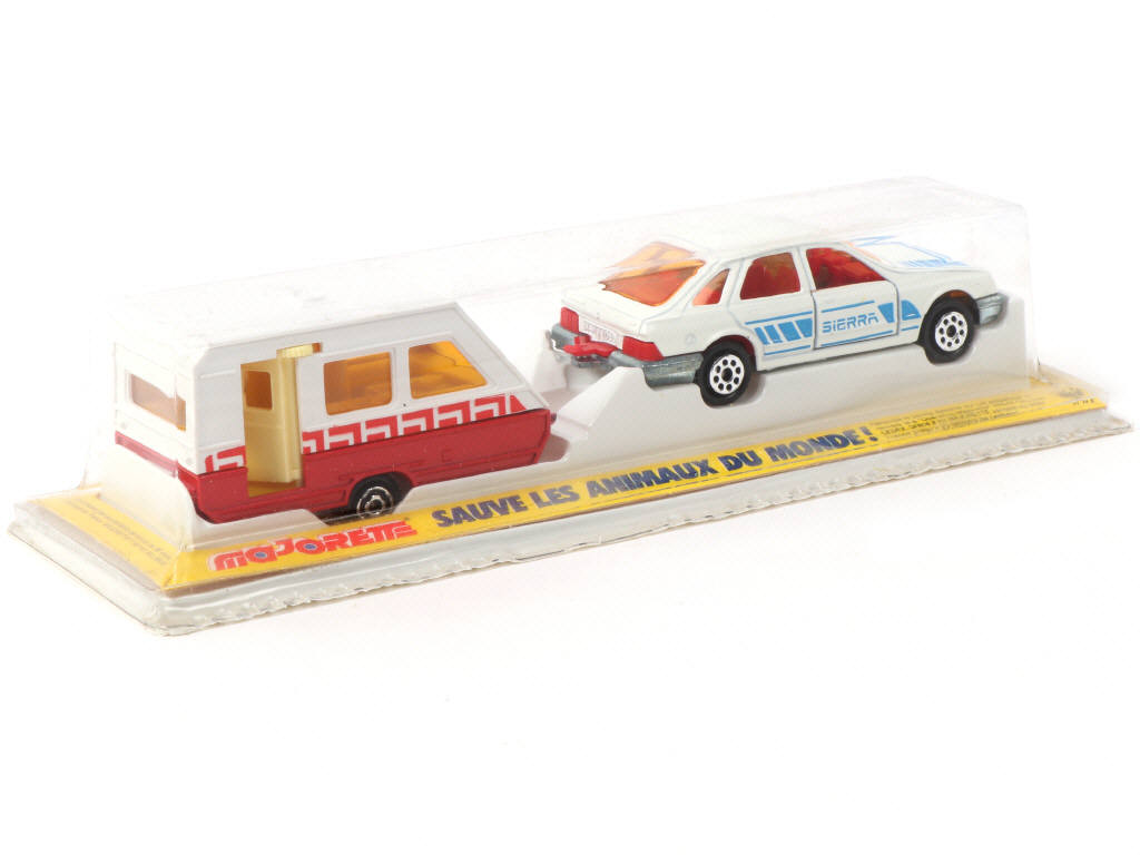 Lot 10 - MAJORETTE (FRANCE) (1)