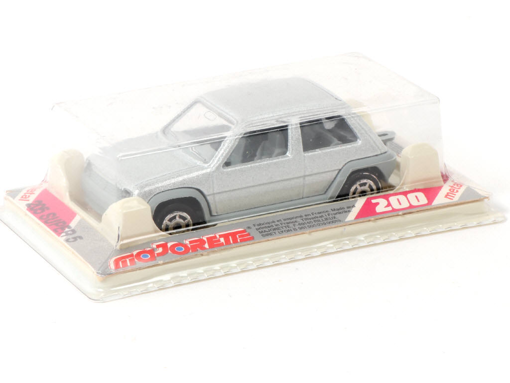 Lot 38 - MAJORETTE (FRANCE) (1)