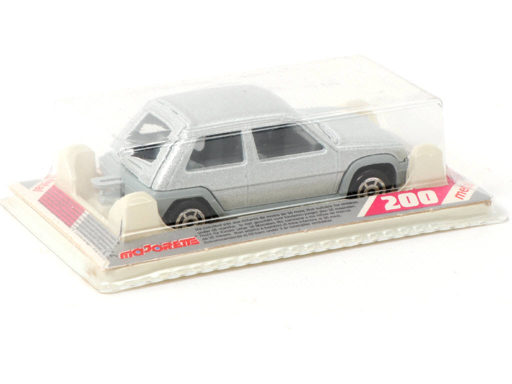 Lot 38 - MAJORETTE (FRANCE) (1)