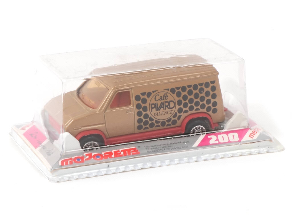 Lot 92 - MAJORETTE (FRANCE) (1)