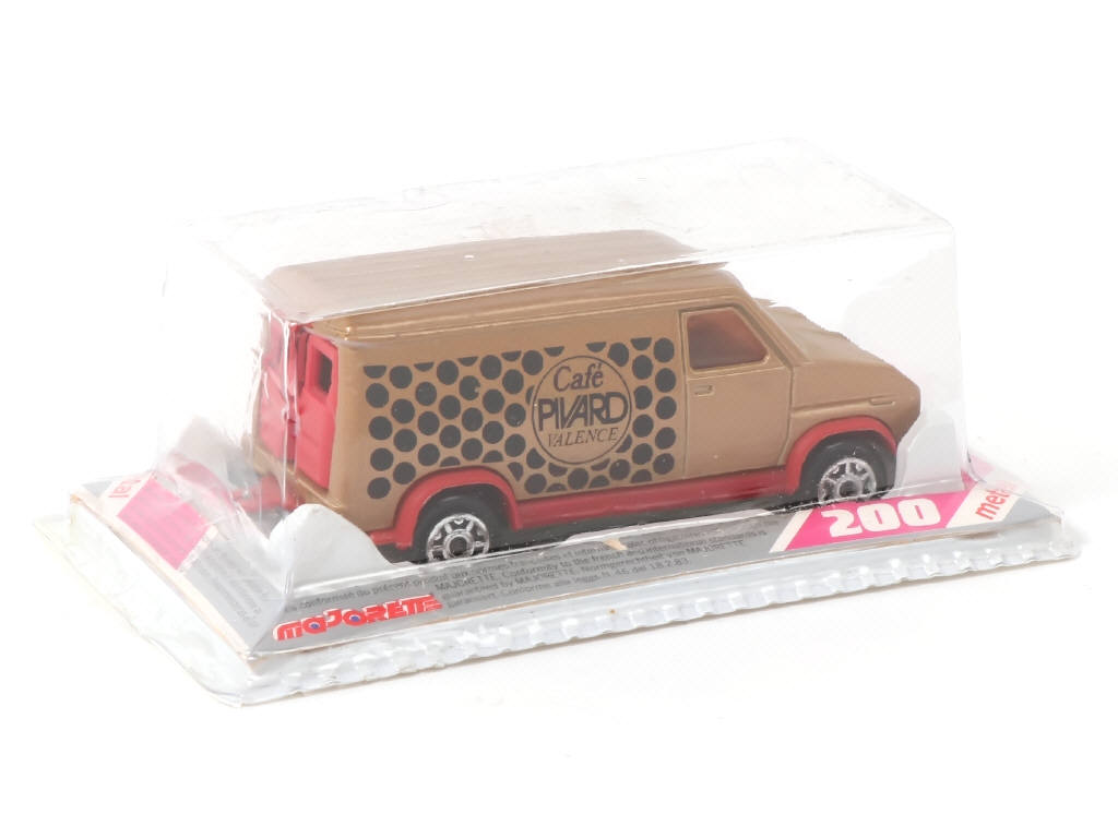 Lot 92 - MAJORETTE (FRANCE) (1)