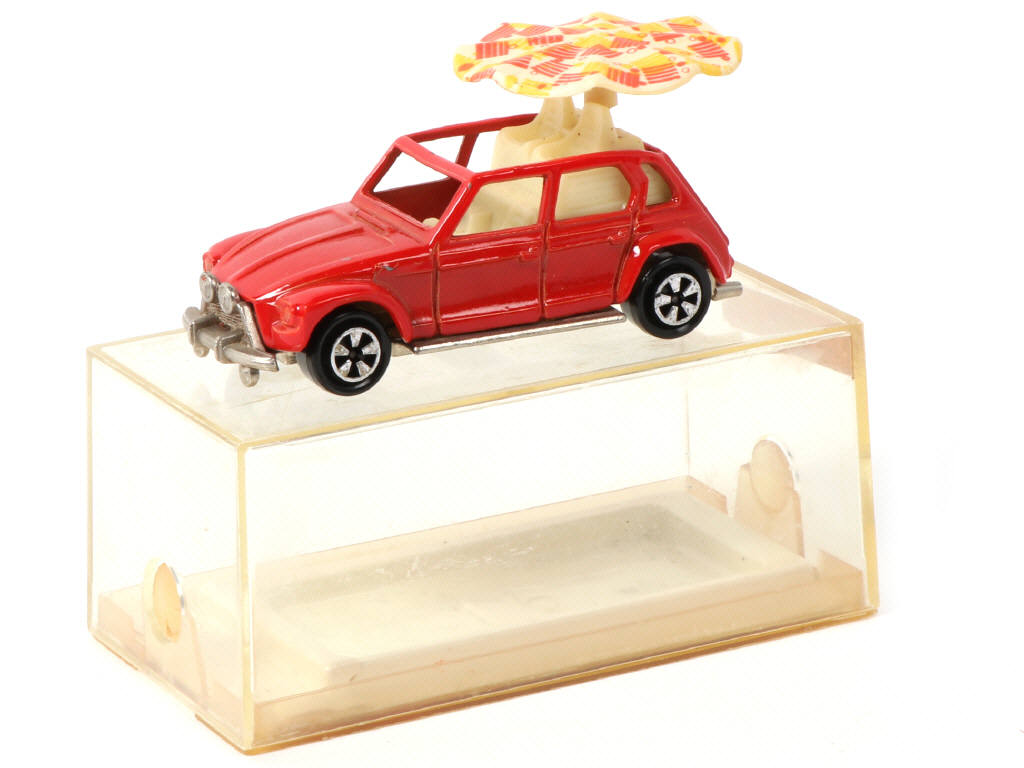 Lot 101 - MAJORETTE (FRANCE) (1)