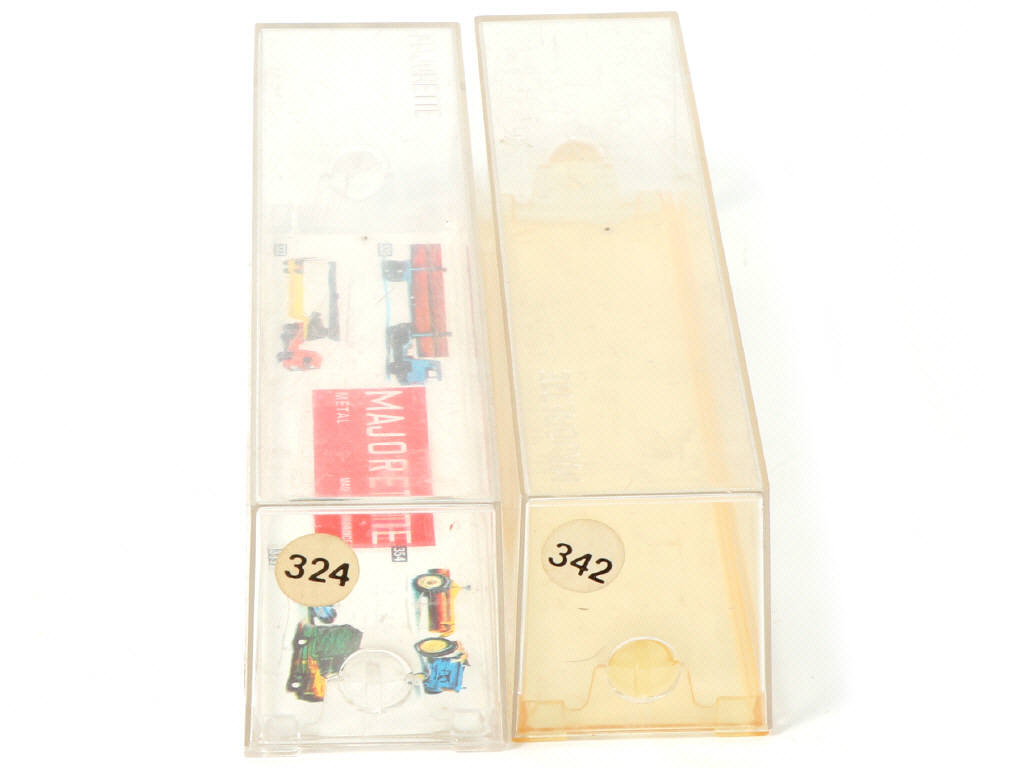 Lot 7 - MAJORETTE (FRANCE) (2)