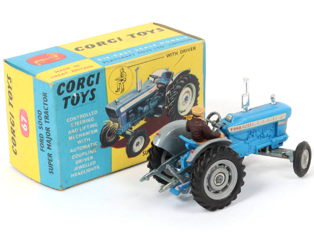Lot 180 - CORGI TOYS (GB) (1)