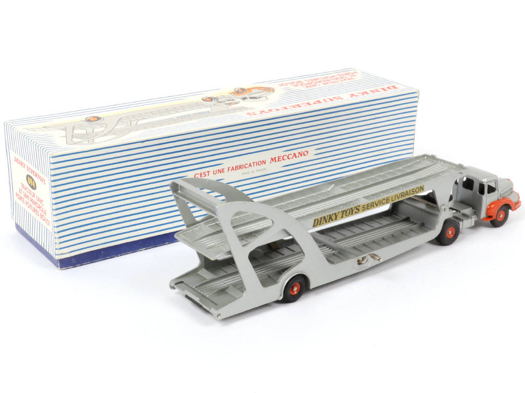 Lot 376 - DINKY TOYS (FRANCE) (1)