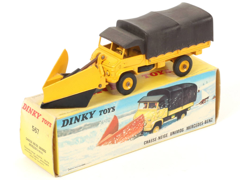 Lot 378 - DINKY TOYS (FRANCE) (1)