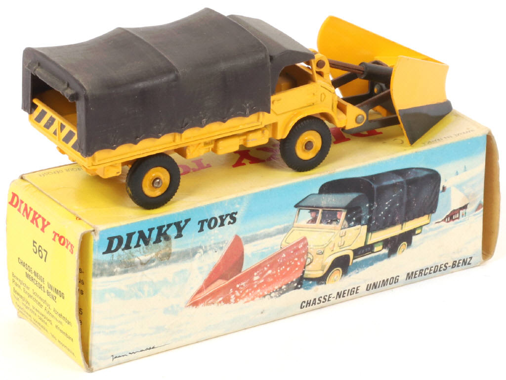 Lot 378 - DINKY TOYS (FRANCE) (1)