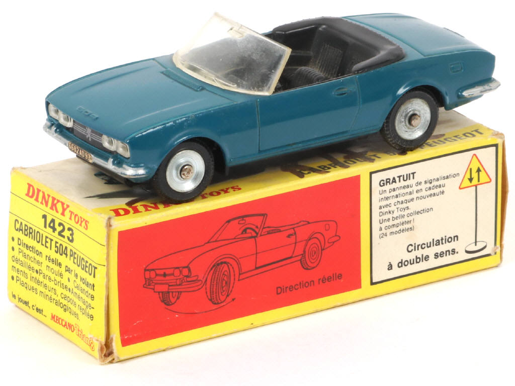 Lot 325 - DINKY TOYS (FRANCE) (1)