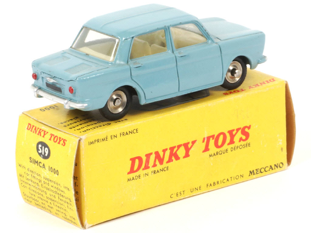 Lot 327 - DINKY TOYS (FRANCE) (1)