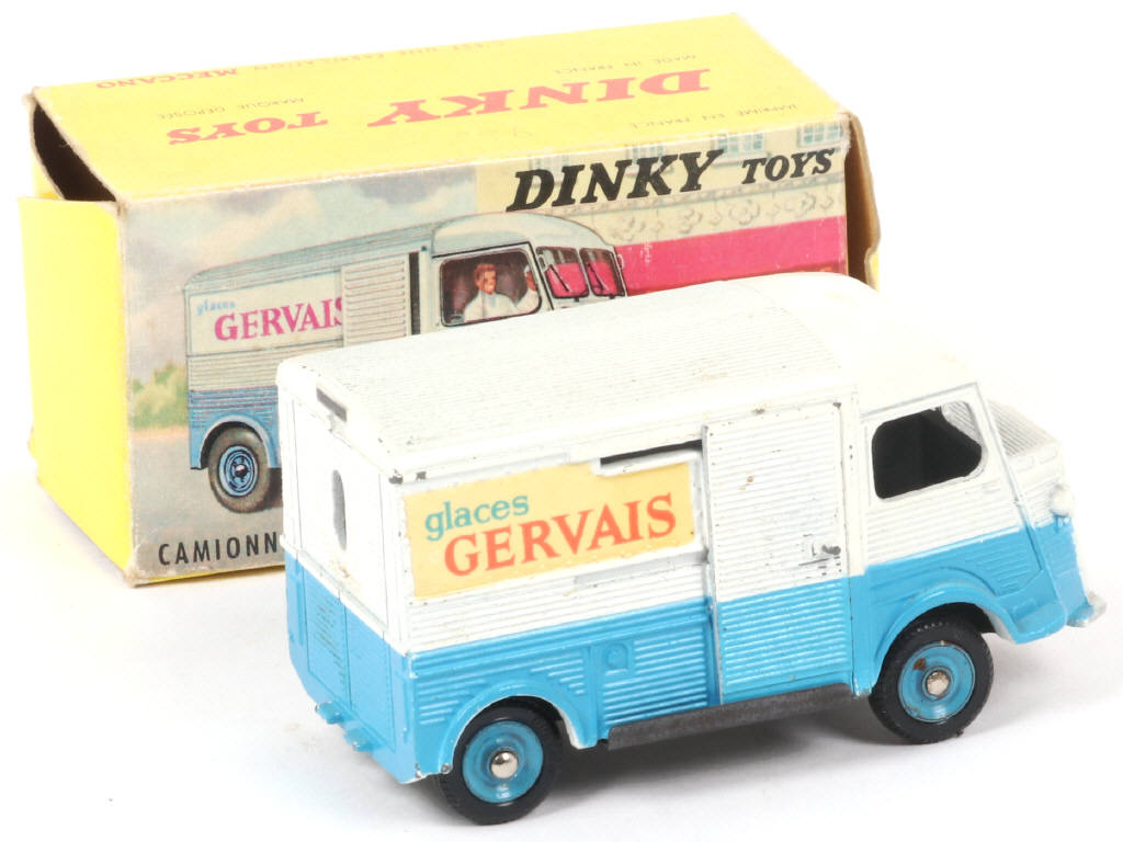 Lot 357 - DINKY TOYS (FRANCE) (1)