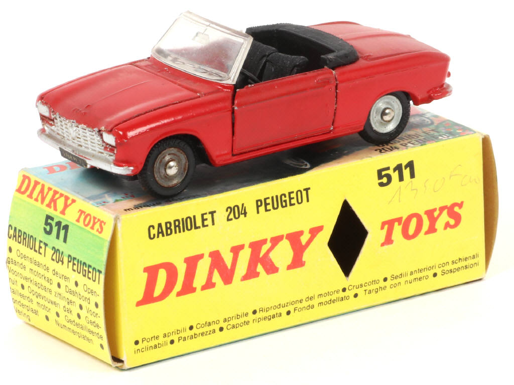 Lot 324 - DINKY TOYS (FRANCE) (1)