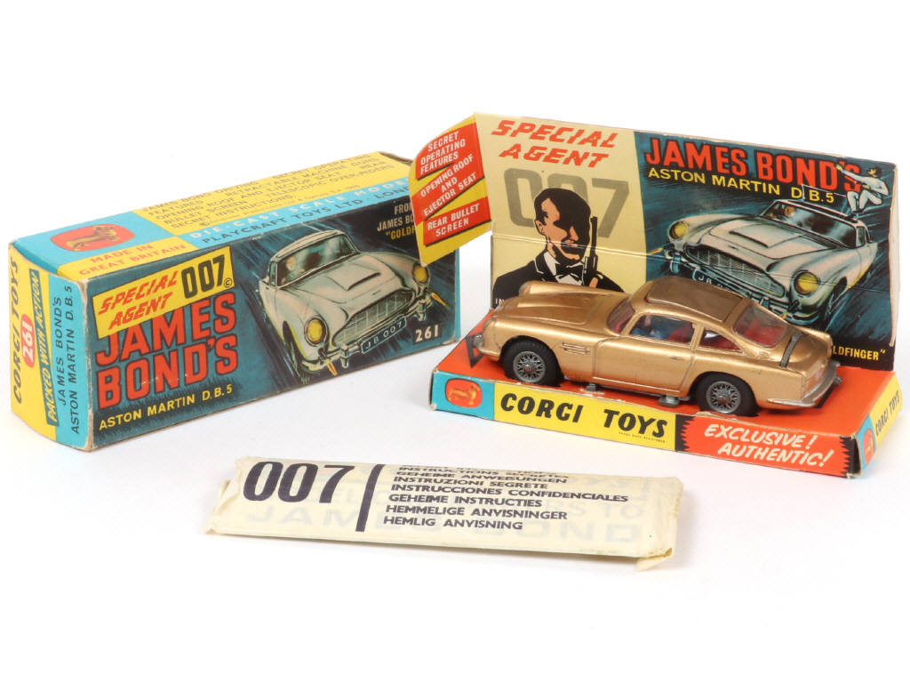 Lot 182 - CORGI TOYS (GB) (1)
