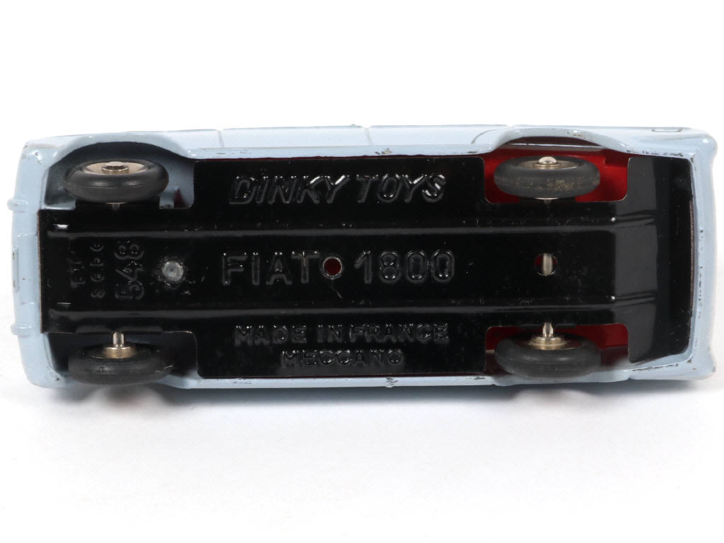 Lot 304 - DINKY TOYS (FRANCE) (1)