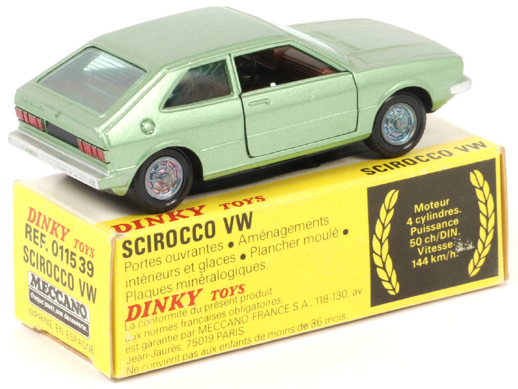 Lot 351 - DINKY TOYS (FRANCE) (1)