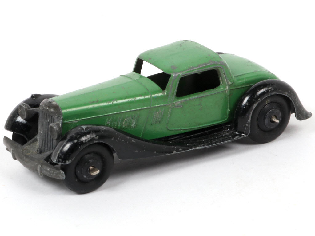 Lot 245 - DINKY TOYS (GB) (1)