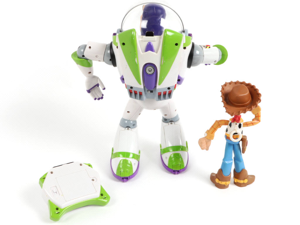 Lot 226 - THINK WAY (CHINE) (2)