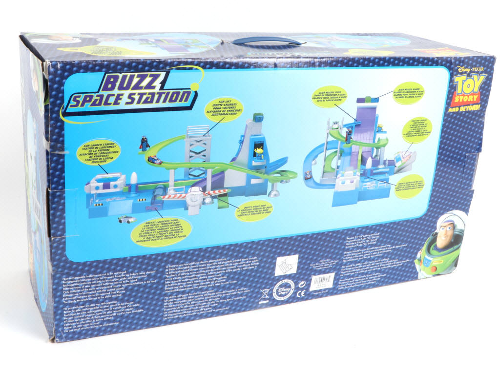 Lot 214 - WALT DISNEY PRODUCTIONS (USA) (1)