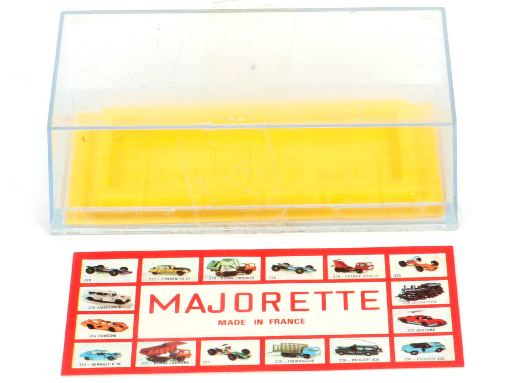 Lot 9 - MAJORETTE (FRANCE) (1)