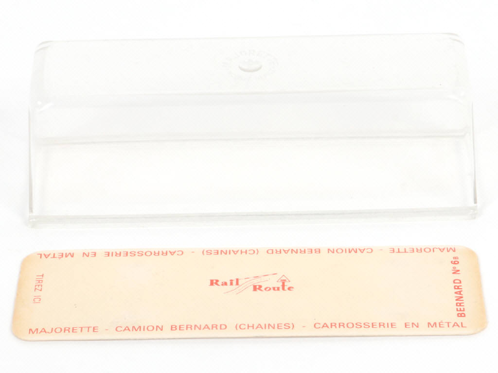 Lot 23 - MAJORETTE (FRANCE) (1)