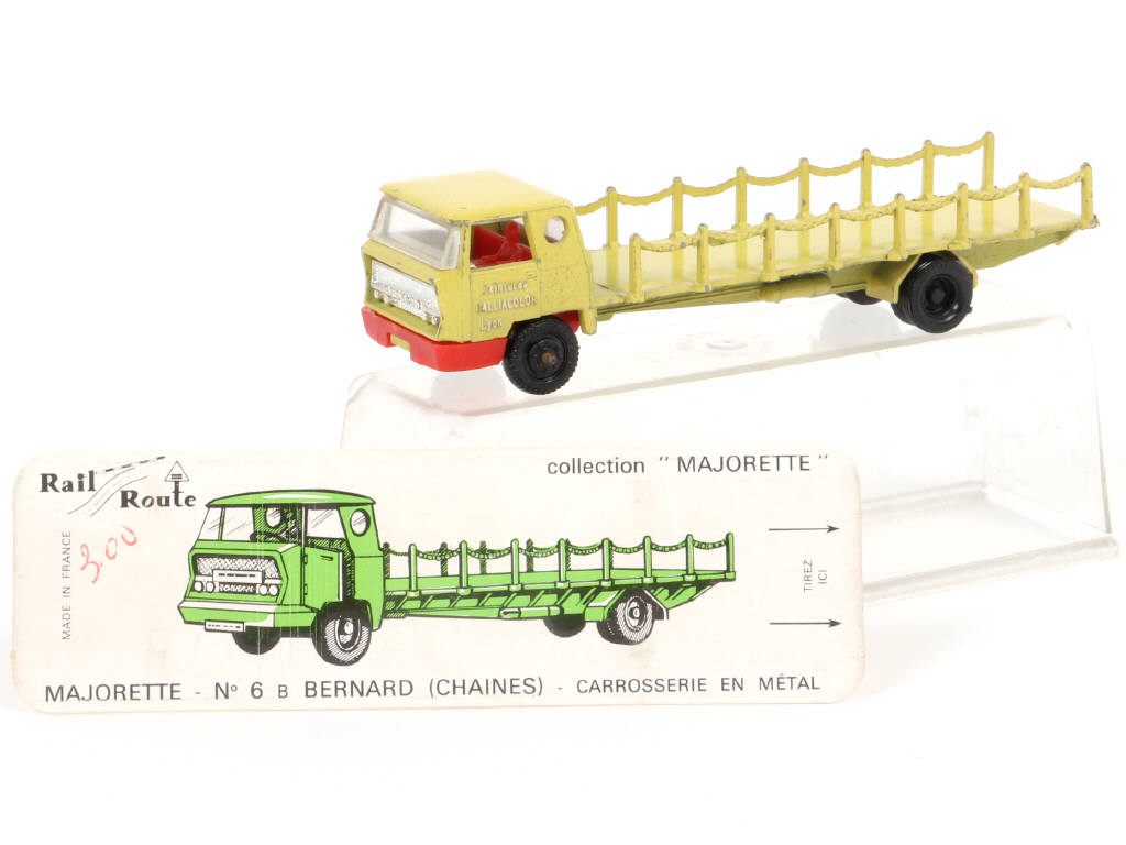 Lot 24 - MAJORETTE (FRANCE) (1)