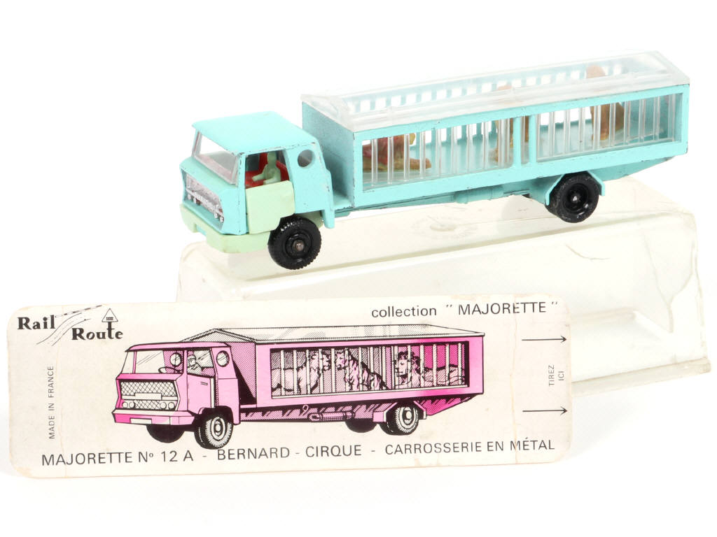 Lot 29 - MAJORETTE (FRANCE) (1)