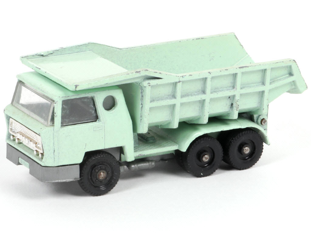 Lot 33 - MAJORETTE (FRANCE) (1)