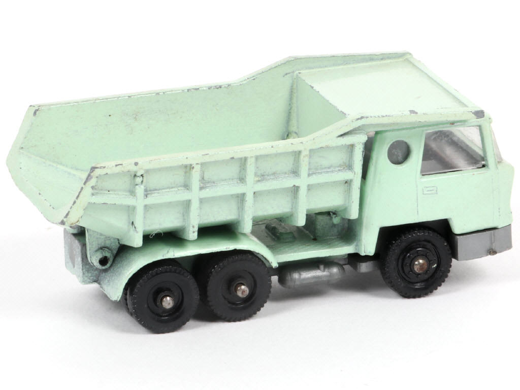 Lot 33 - MAJORETTE (FRANCE) (1)