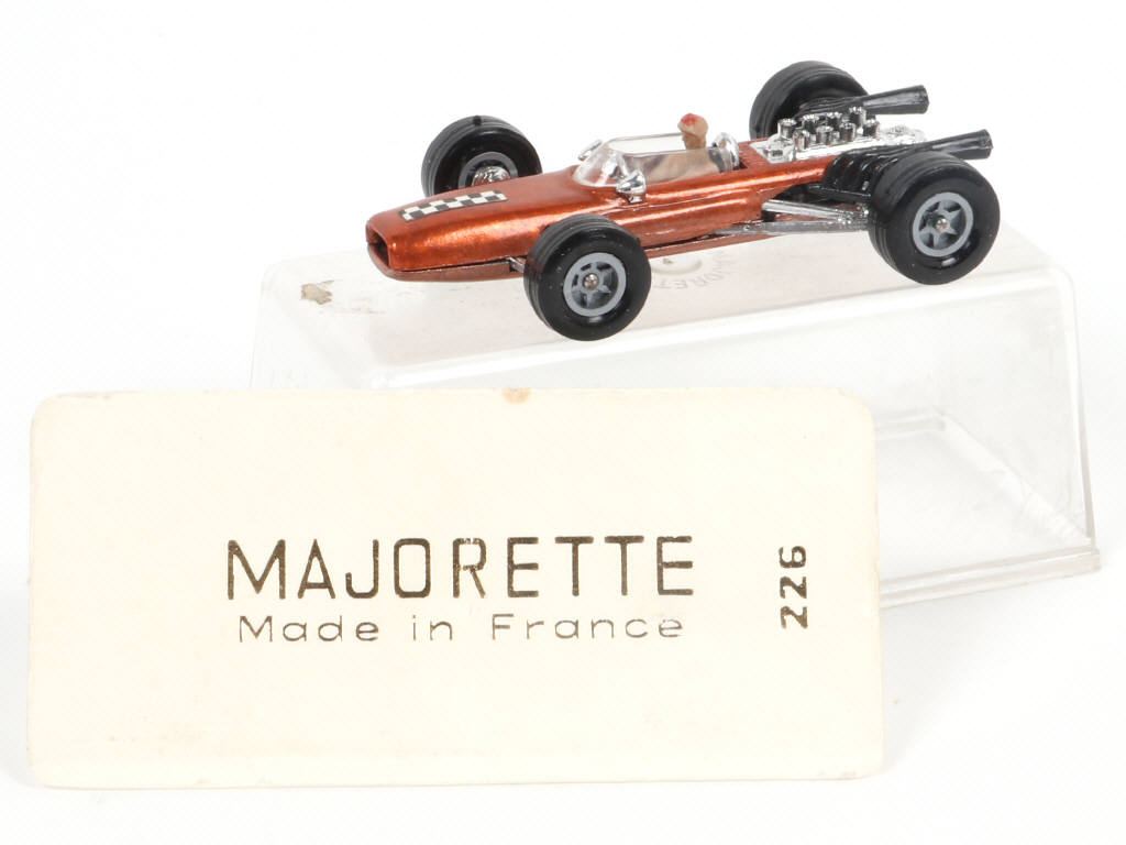 Lot 56 - MAJORETTE (FRANCE) (1)
