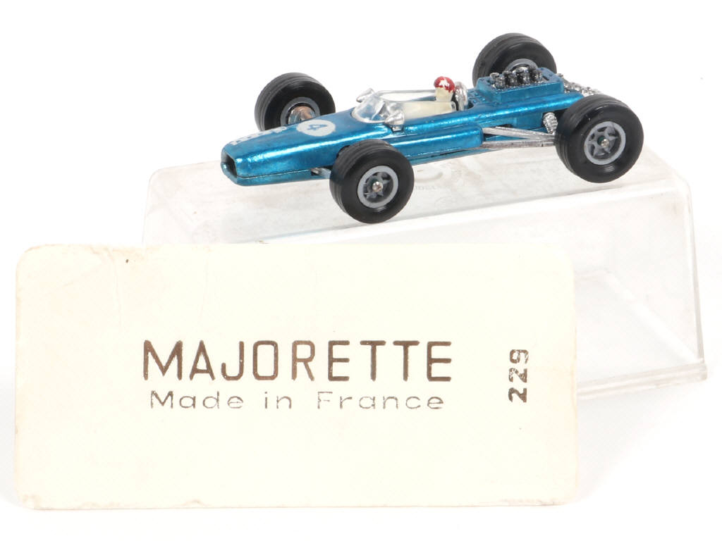 Lot 57 - MAJORETTE (FRANCE) (1)