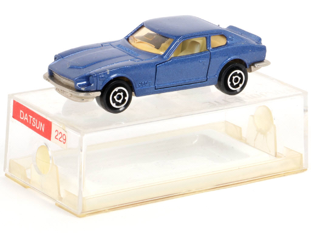 Lot 61 - MAJORETTE (FRANCE) (1)