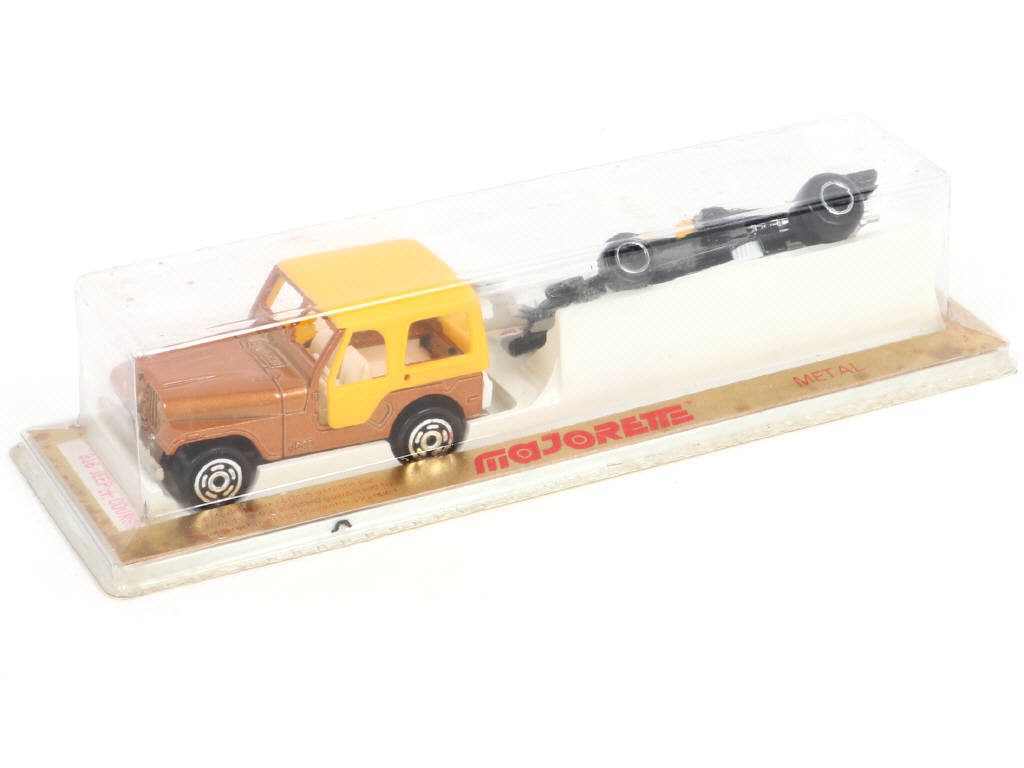 Lot 93 - MAJORETTE (FRANCE) (1)