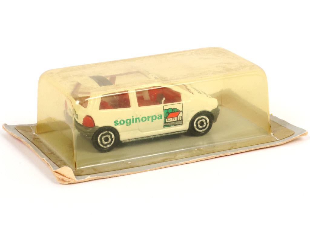 Lot 119 - MAJORETTE (FRANCE) (1)