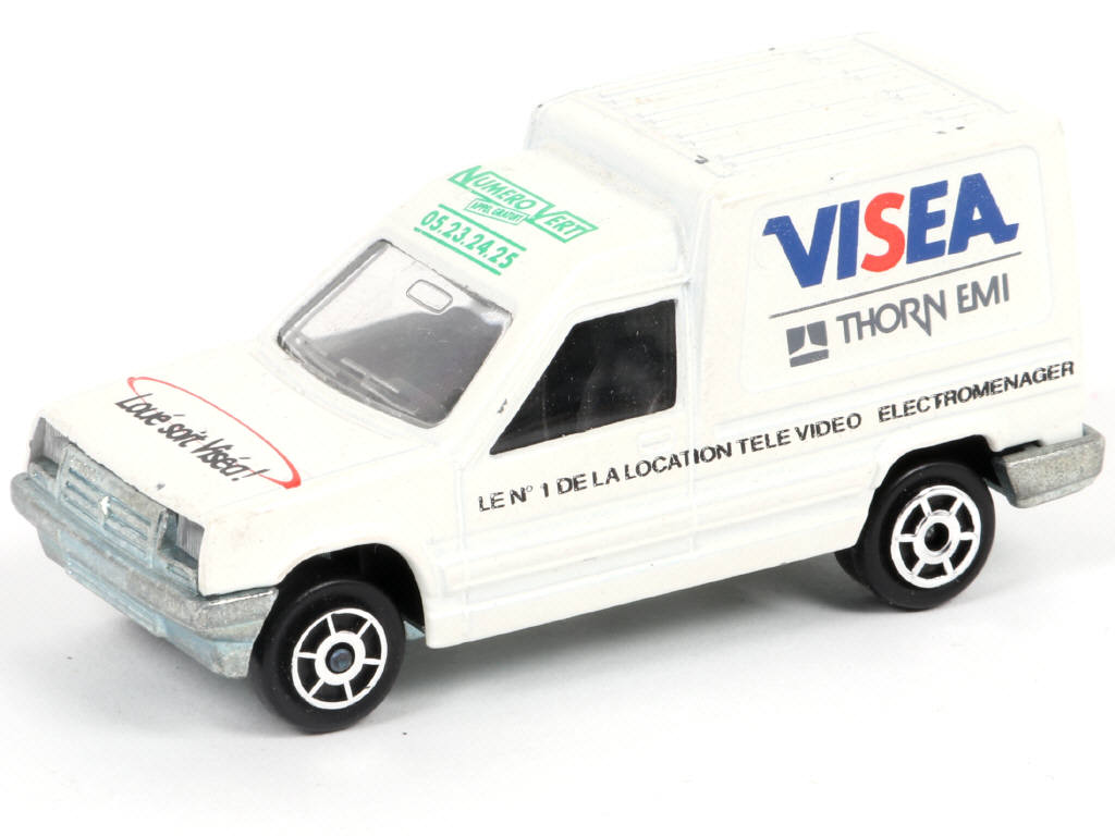 Lot 122 - MAJORETTE (FRANCE) (1)