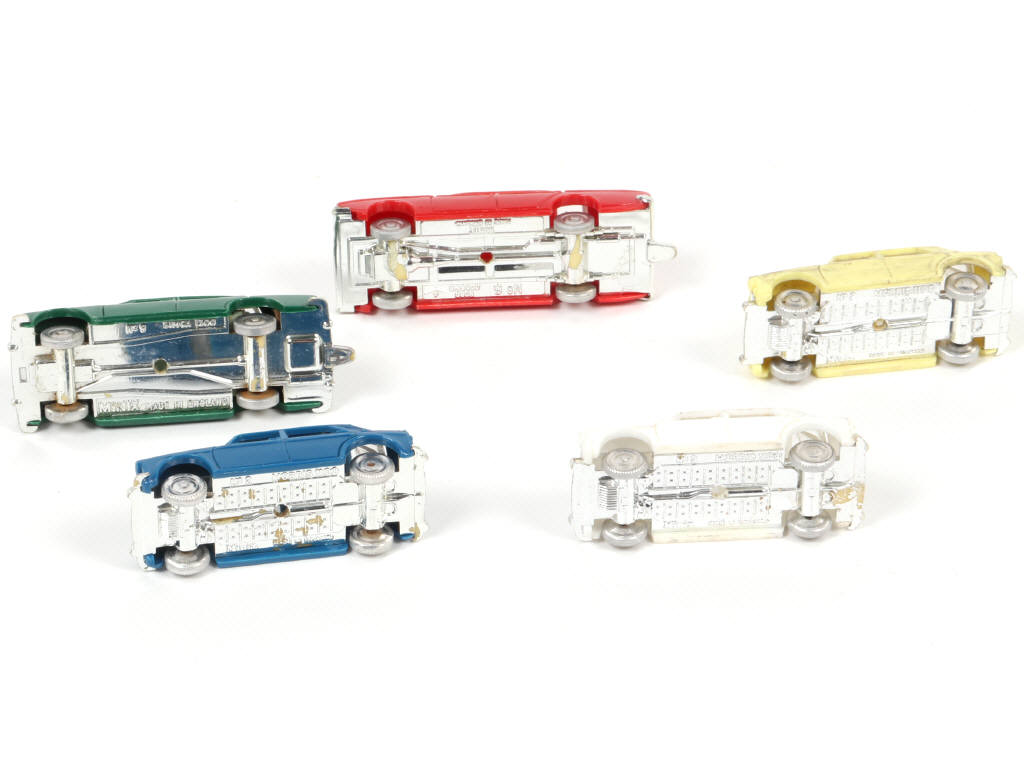 Lot 233 - MINIX (GB) (5)