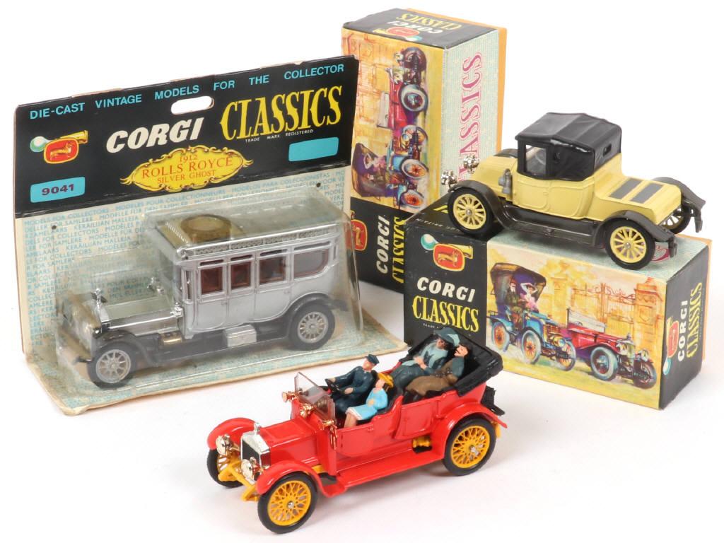 Lot 231 - CORGI TOYS (GB) (3)