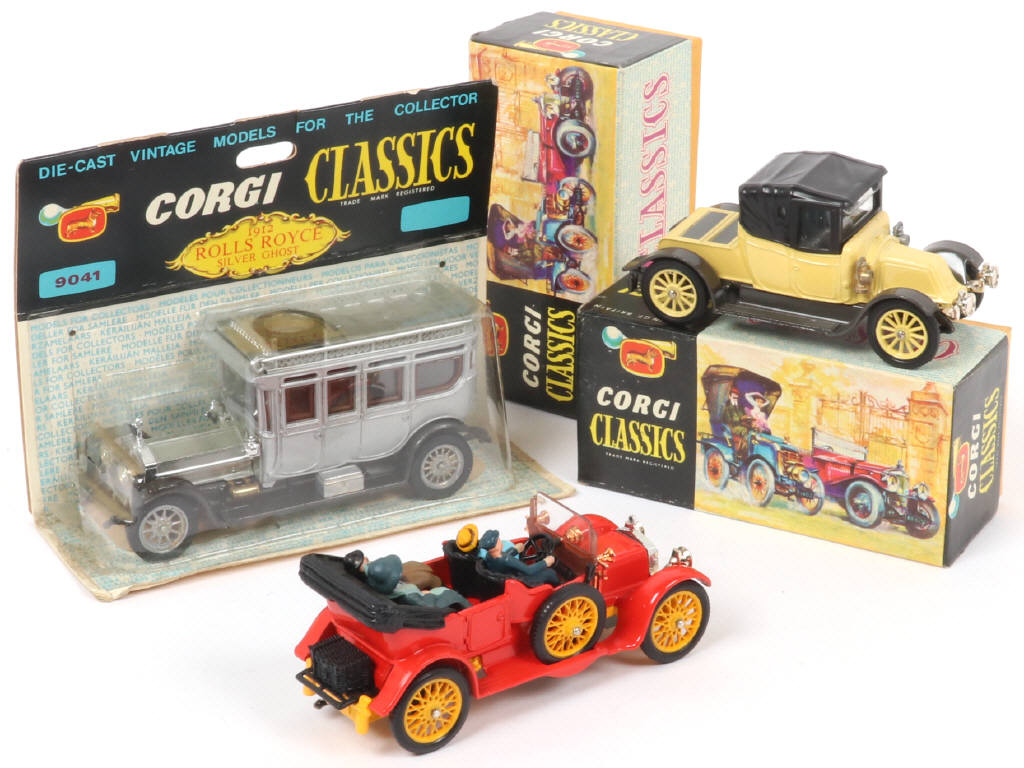 Lot 231 - CORGI TOYS (GB) (3)