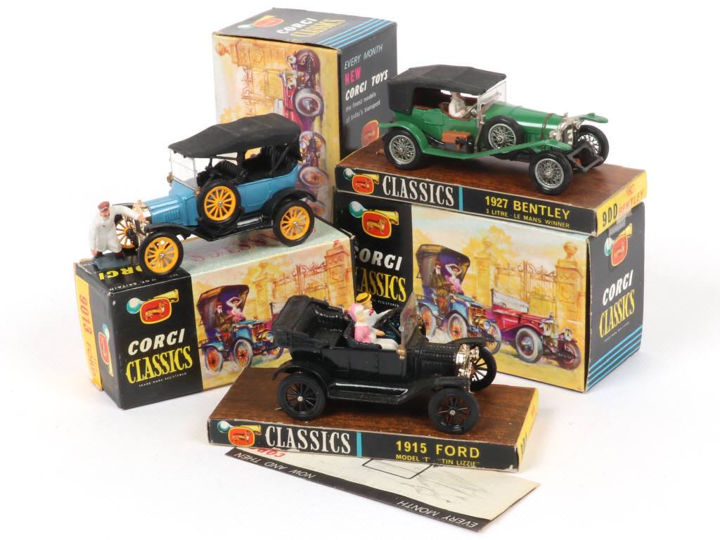 Lot 232 - CORGI TOYS (GB) (3)