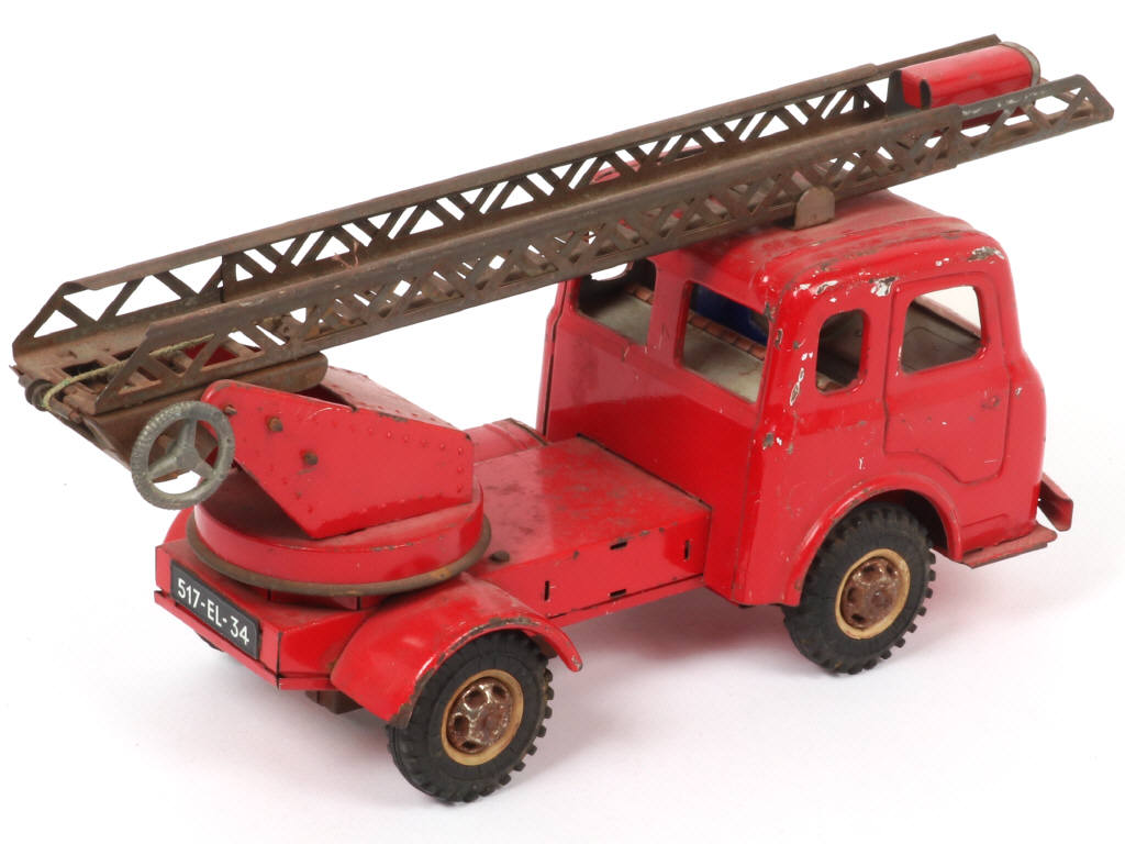 Lot 75 - JOUSTRA (FRANCE) (1)