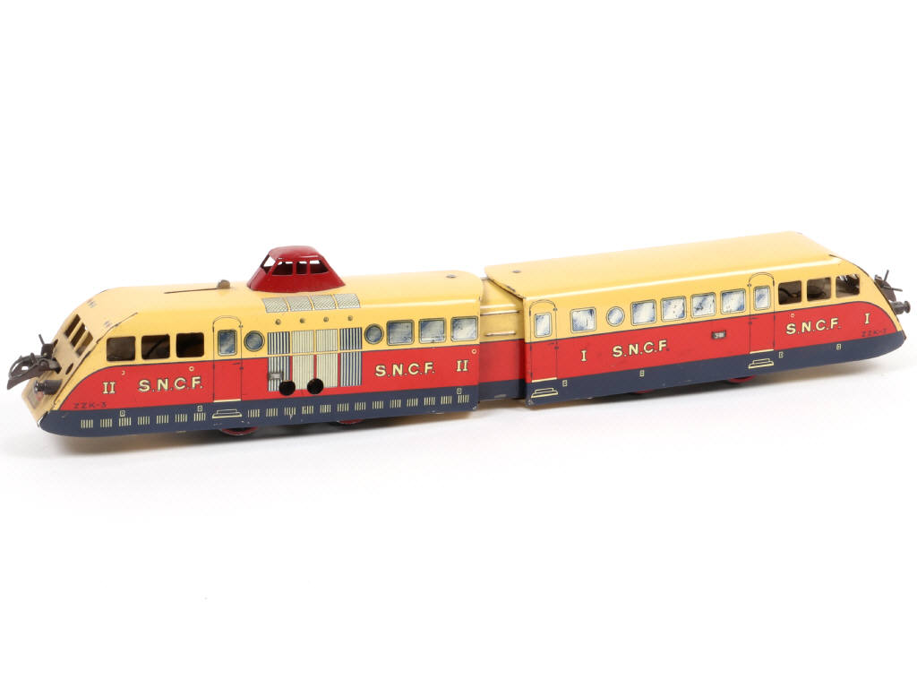Lot 51 - HORNBY 'O' (FRANCE) (1)