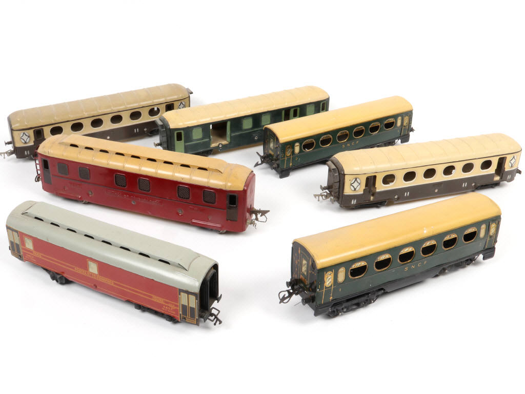 Lot 58 - DIVERS (Ecartement O) (7)