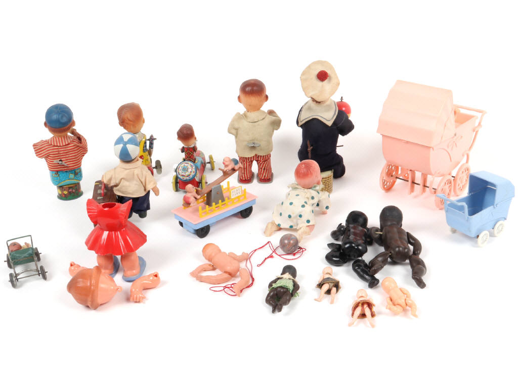 Lot 41 - DIVERS (19)