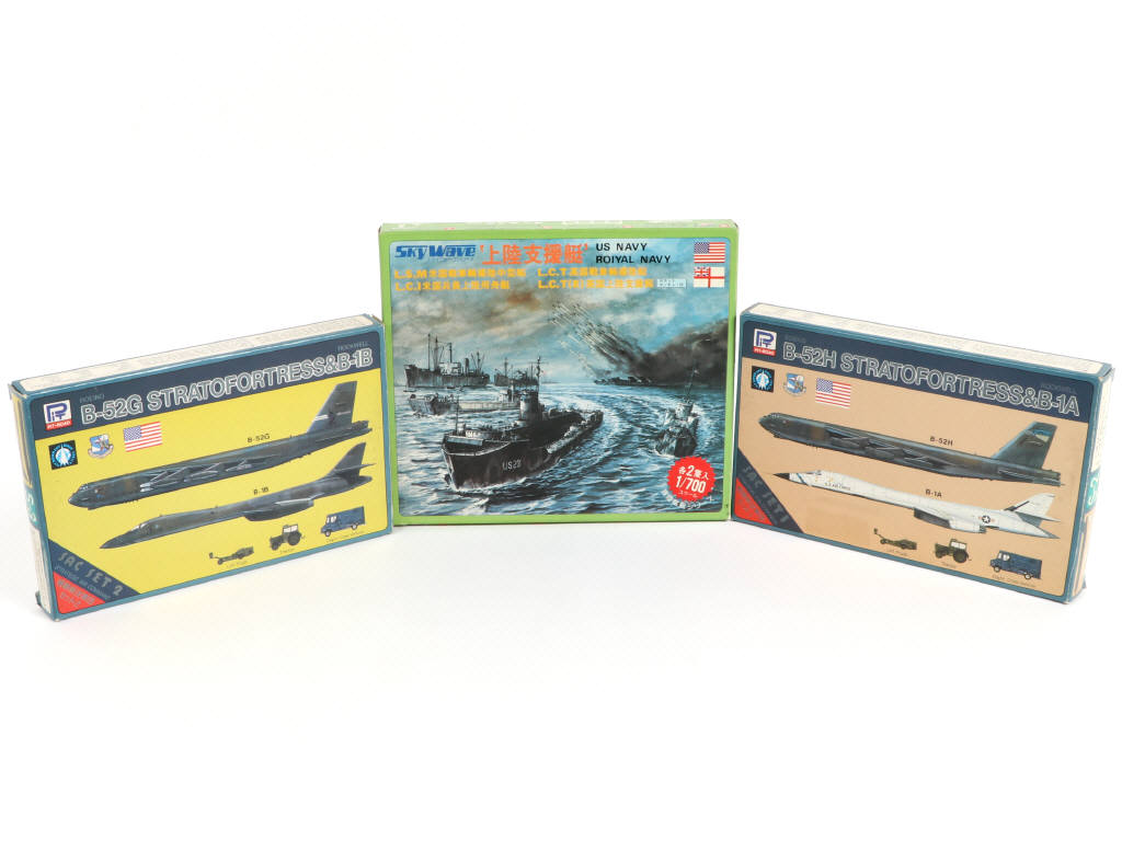 Lot 25 - PIT MODEL (JAPON) (3)